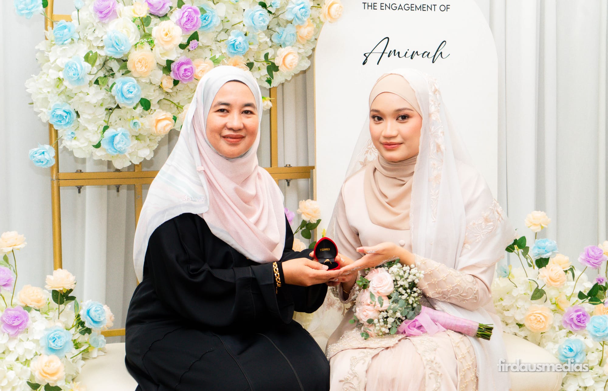 Engagement session photographed by firdausmedias