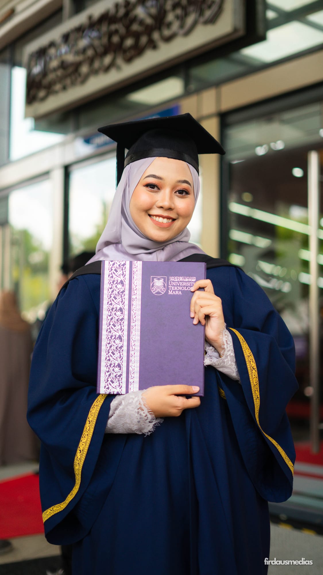 Convocation day portrait by firdausmedias