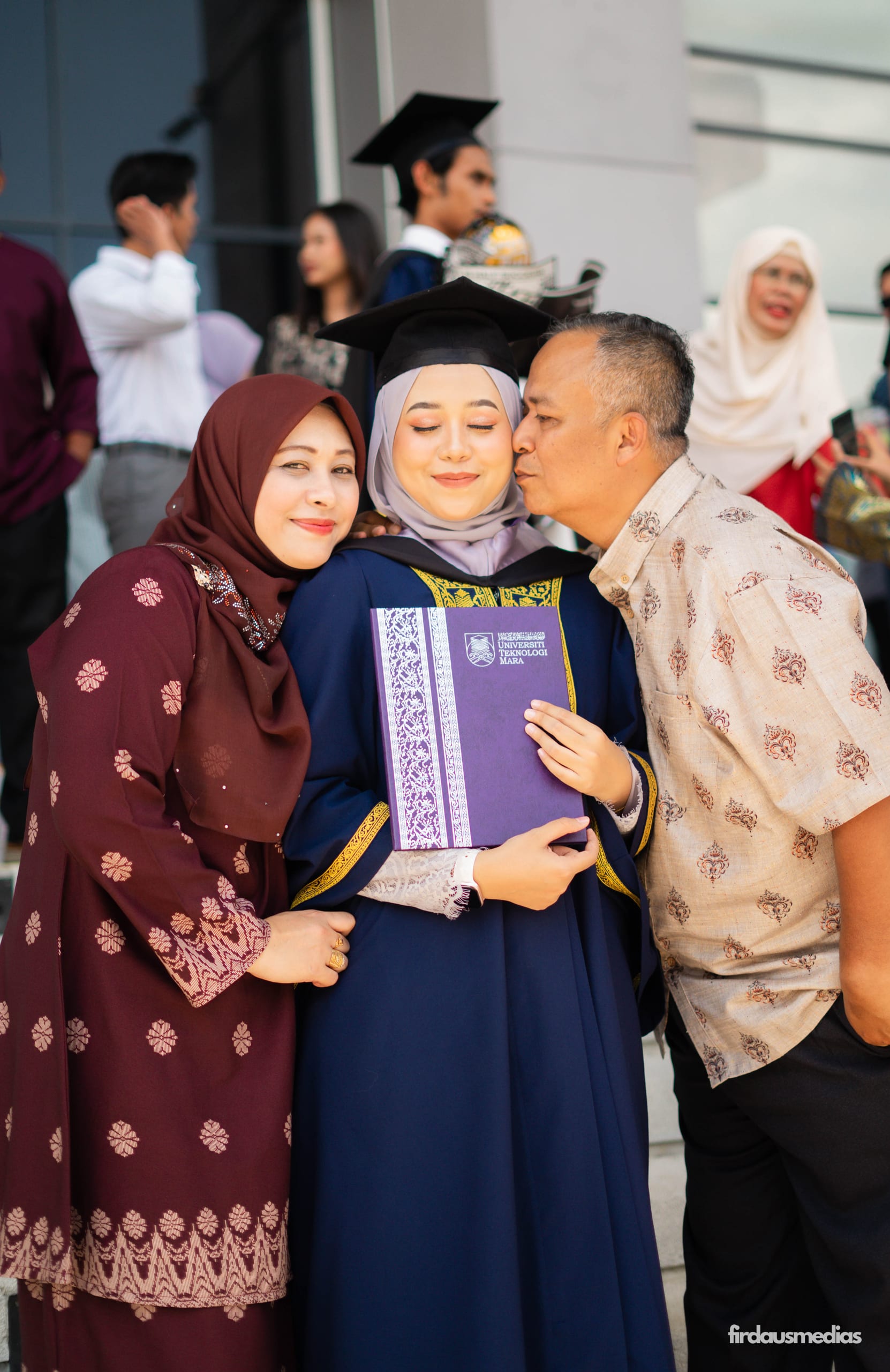Post-convocation photography by firdausmedias